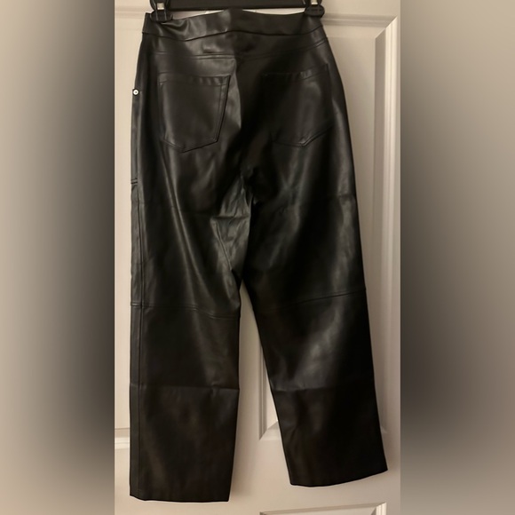 BLANK NYC Baxter Straight Leg Hi-Rise Faux Vegan Leather Jeans Black NWT 30 - Picture 5 of 11